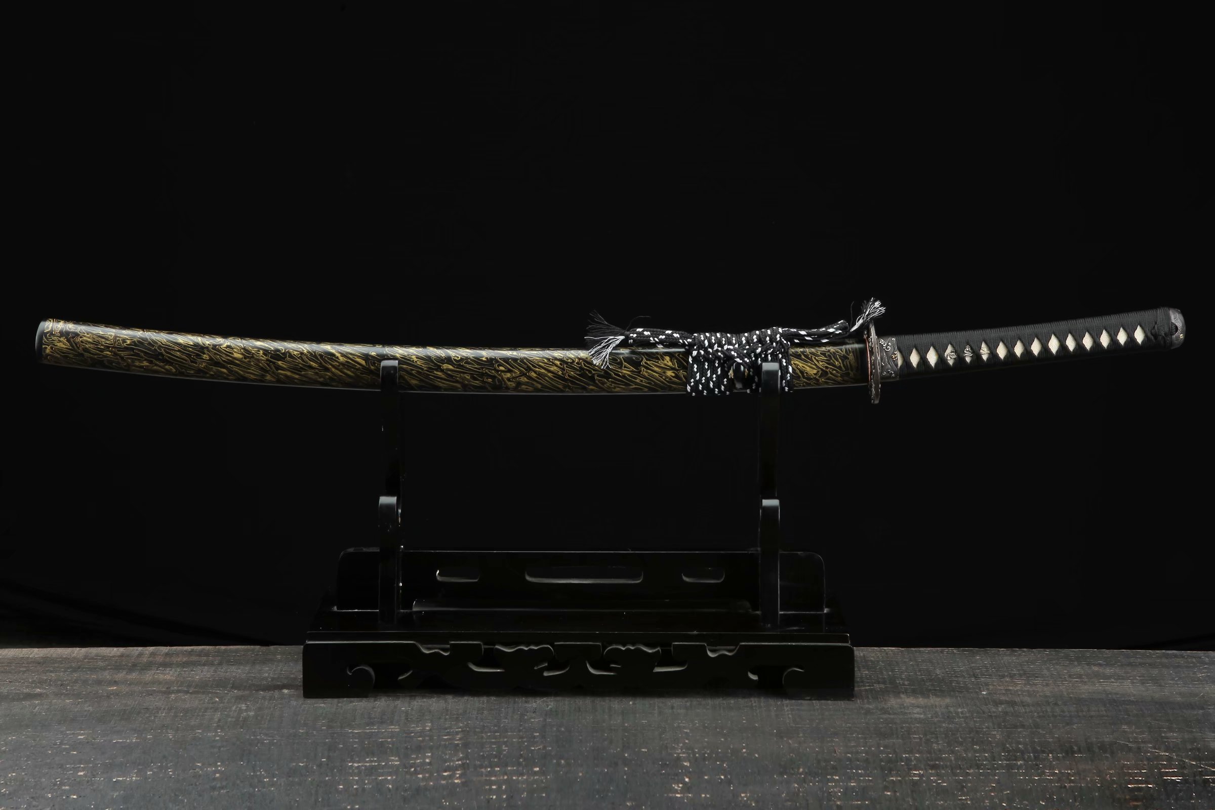 三色铜 海浪刀盘 黄色大漆武士刀