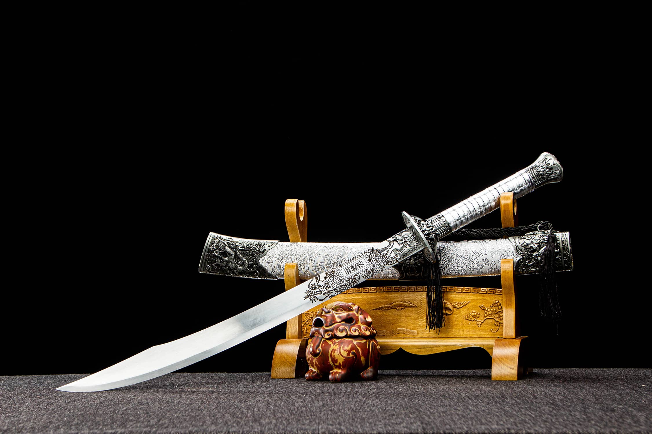 巽龍斬龍虎刀 武具　刀装具　日本刀　模造刀 居合刀 巽龙斩龙虎刀- 剑与不见官网